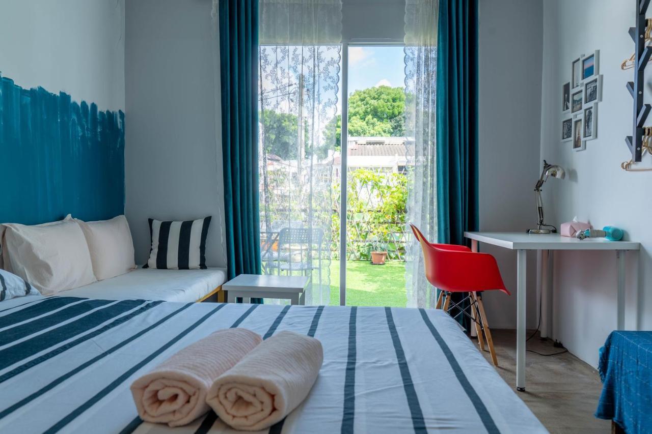 Smell rose beach garden Batu Feringgi Exterior foto