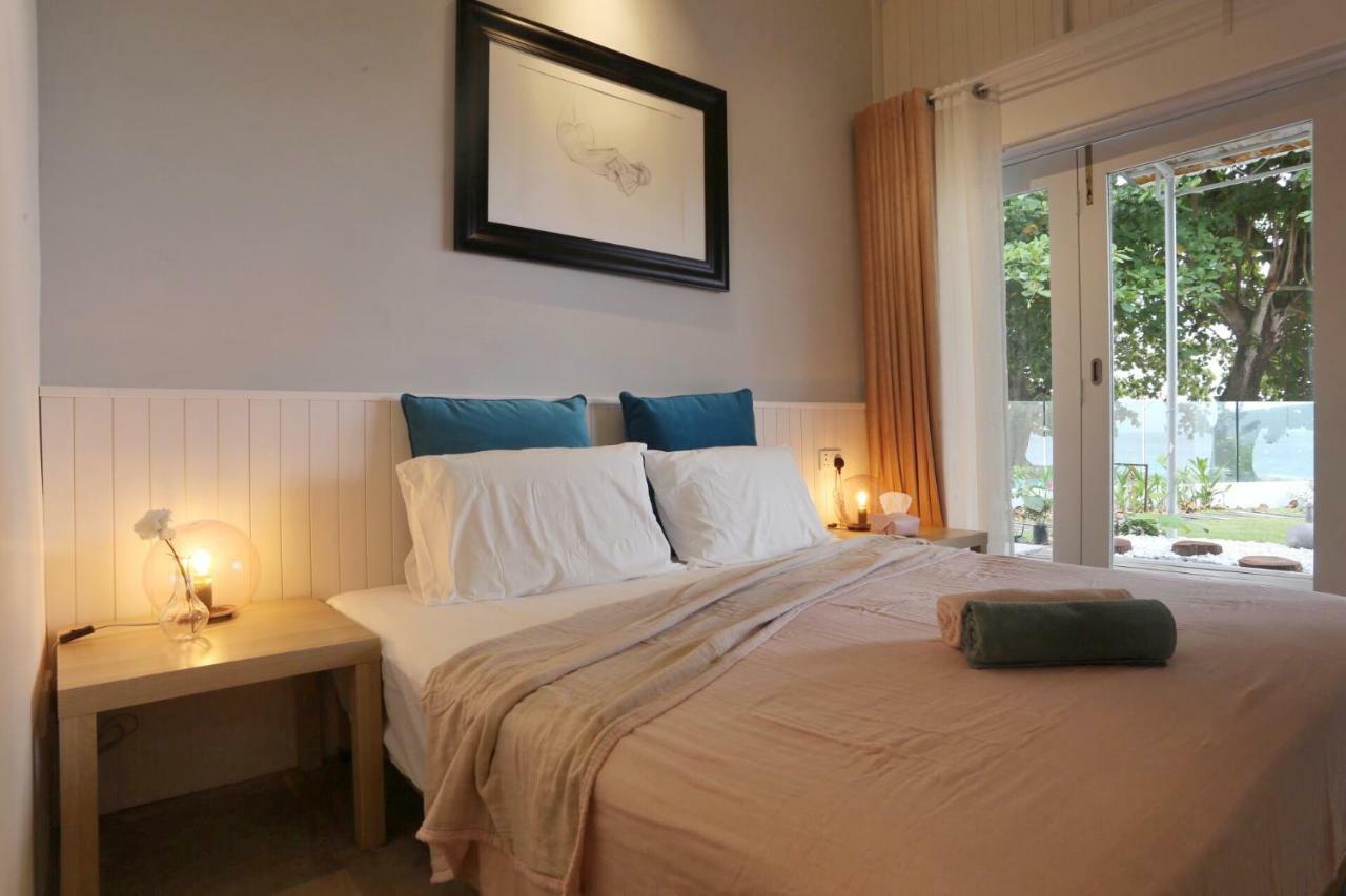 Smell rose beach garden Batu Feringgi Exterior foto