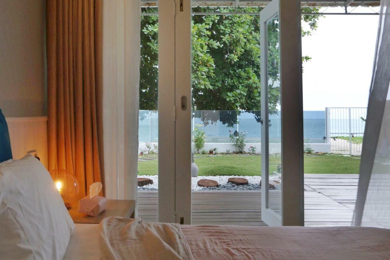 Smell rose beach garden Batu Feringgi Exterior foto